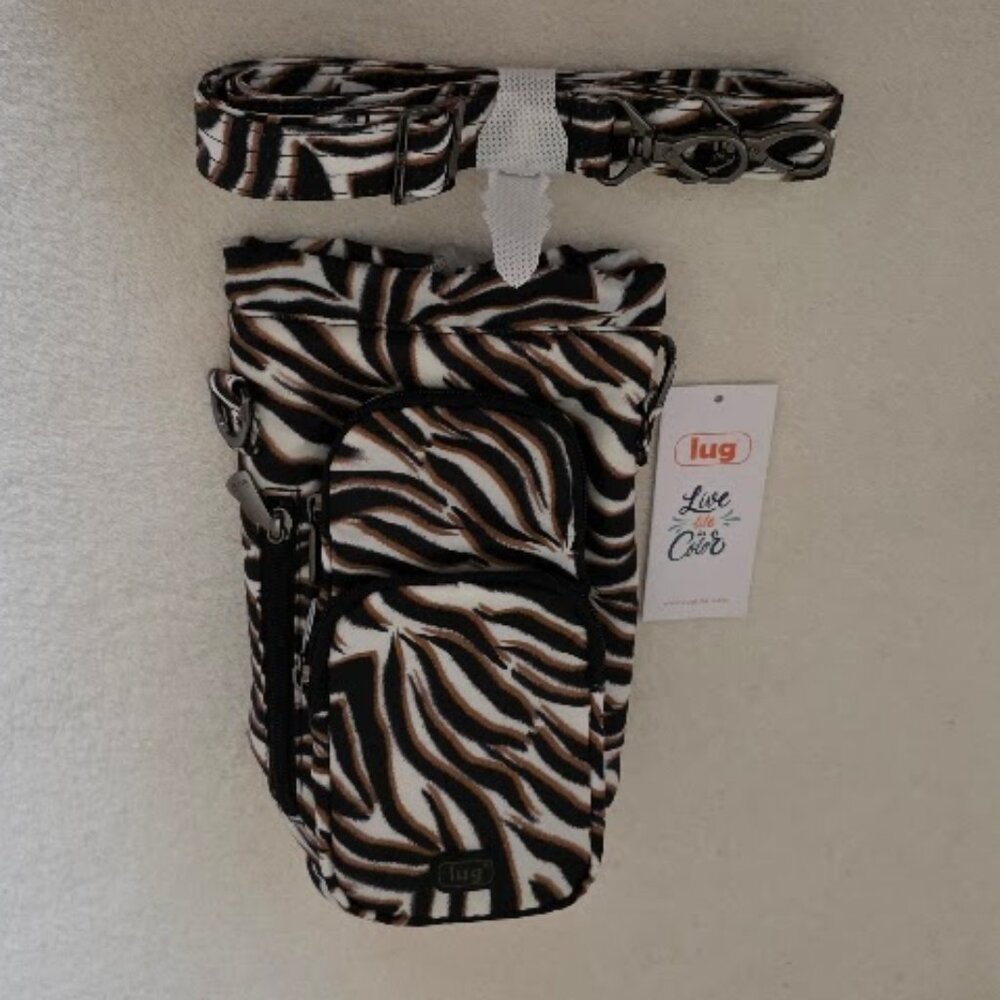 NWOT Lug Huggie Wide ZEBRA SAND Crossbody